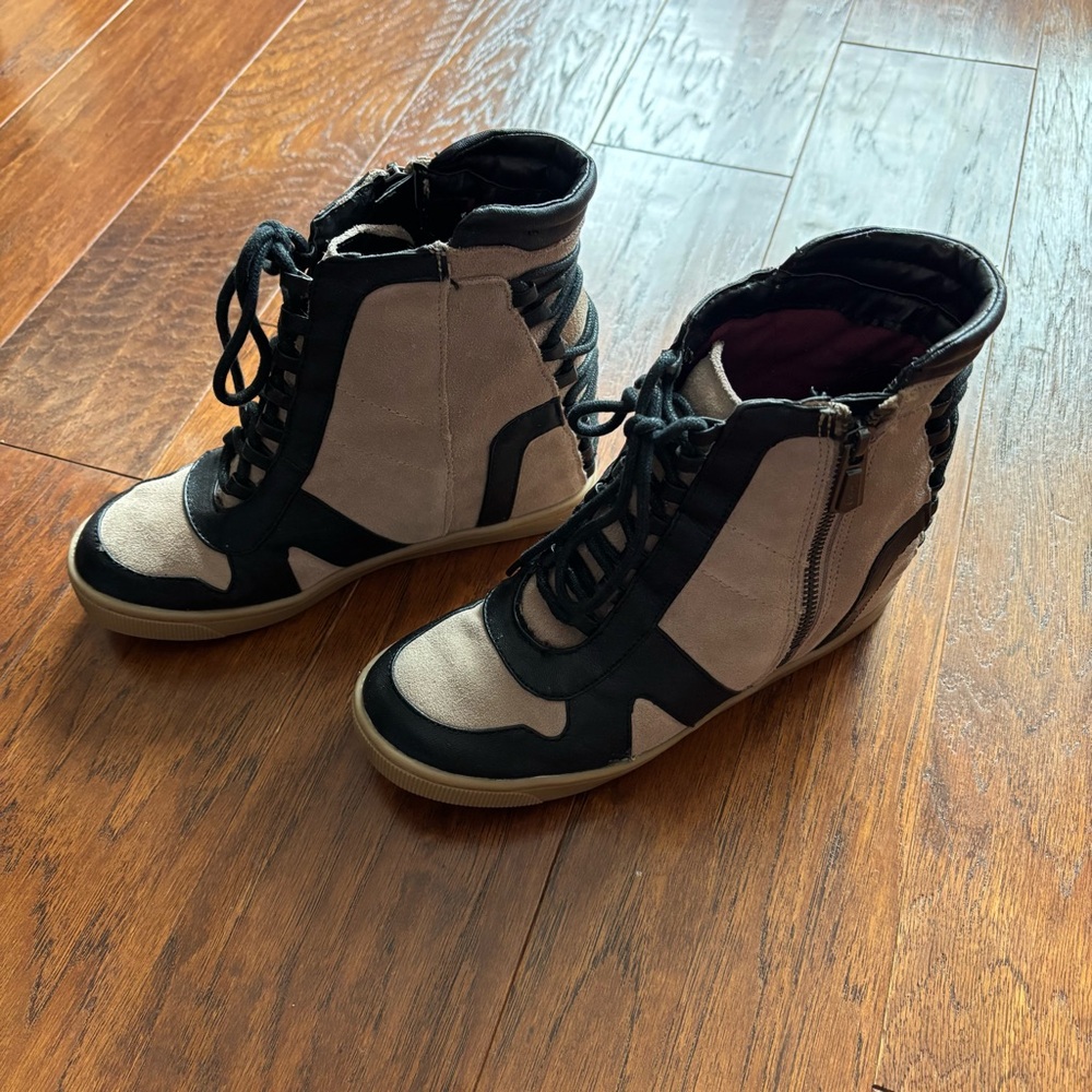 Circus by Sam Edelman Black and Cream Lace-Up Boots | Size 7.5